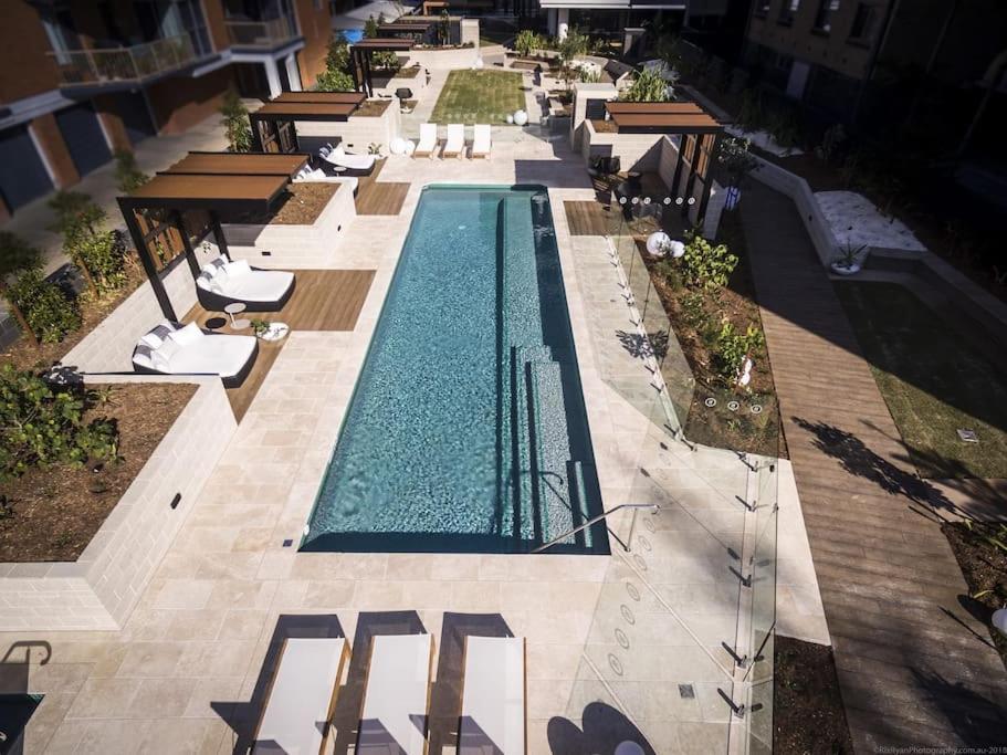 Burleigh Escape With Stunning Sunset Views Apartment Gold Coast