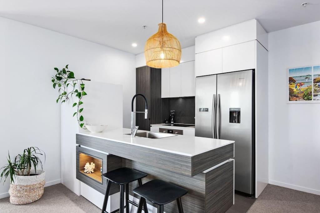 Burleigh Escape With Stunning Sunset Views